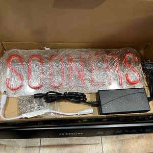 LED “SOONERS” sign